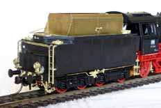 Rear 3/4 view of modified and detailed Revell 2'2t30 tender with Fleischmann BR03