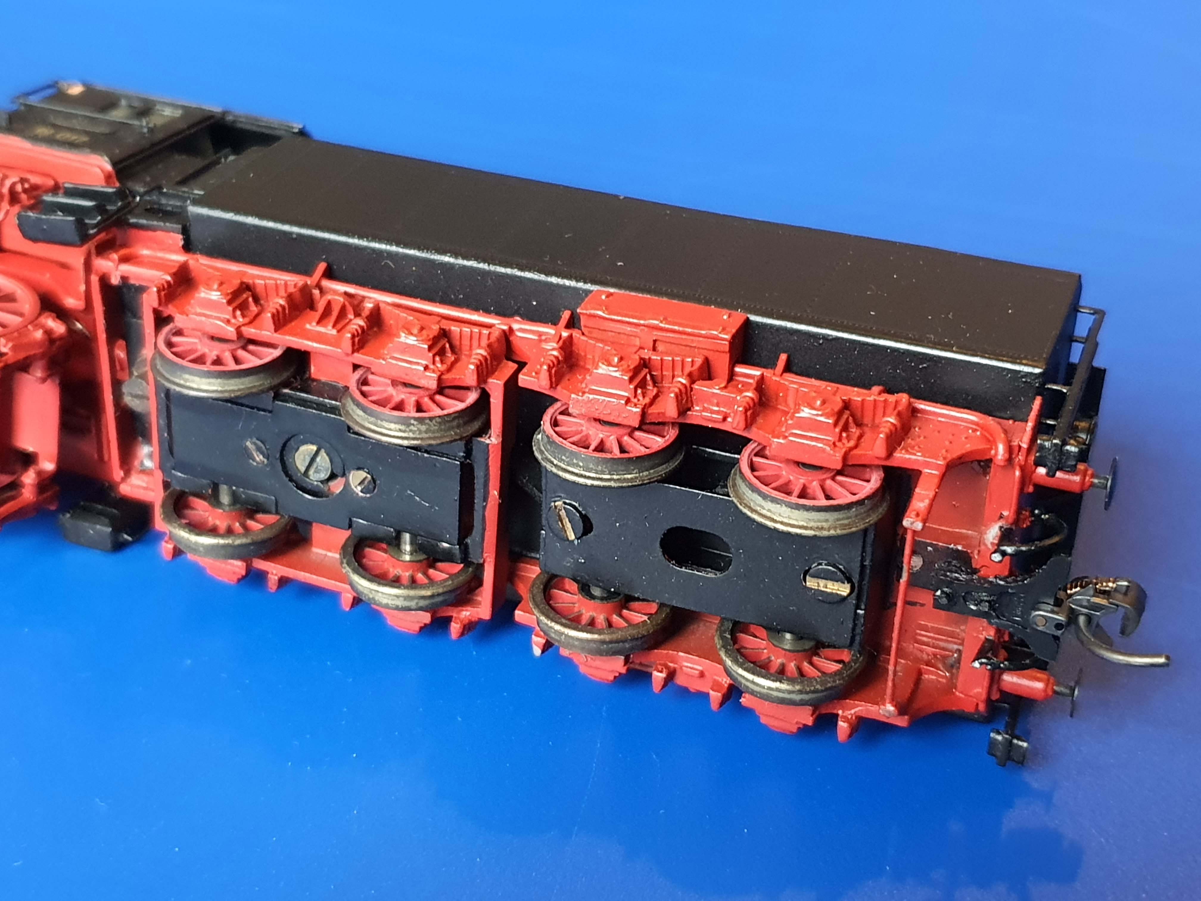 Underside view of tender of BR19 model