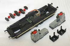 Roco ÖBB 2048 chassis showing location of DCC decoder
